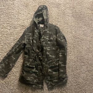 Hooded Camo print jacket